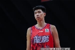 真打爆了！徐昕8投5中砍下13分11板3助3帽 攻防两端无人能挡！