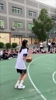 😍她到底多大啊？想约她打球~