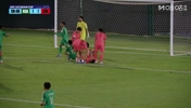 U17男足2-1反超沙特！何思凡头球摆度助攻，赵松源门前抢点破门！