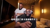 布朗：我最后尝试刷绿军训练馆门禁卡，结果我的卡直接刷不开了。